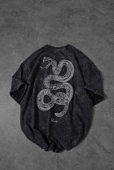 Men's Anthracite Snake Embroidered Special Wash Fabric Oversize T-shirt