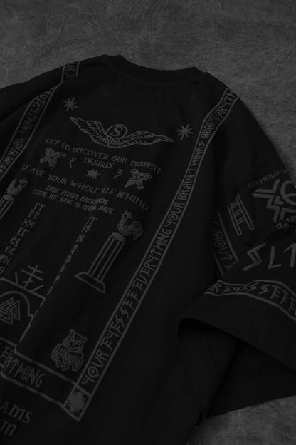 Men's Black Embossed Print Oversize T-shirt