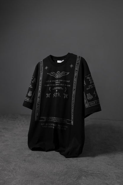 Men's Black Embossed Print Oversize T-shirt